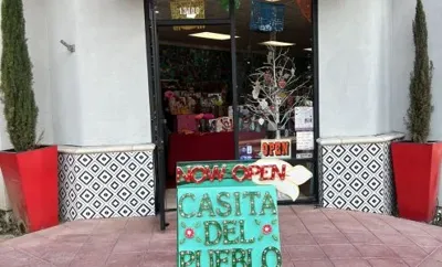 Casita del Pueblo, business photo 1