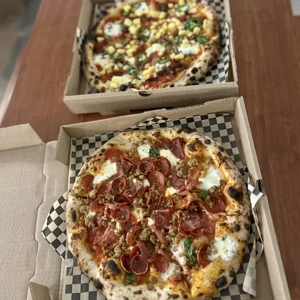 La Crosta Wood Fired Pizza, business photo 2