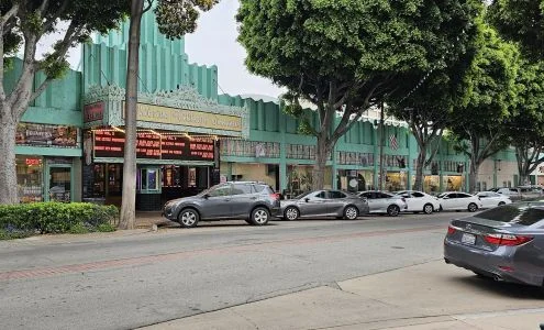 Uptown 2000 business photo